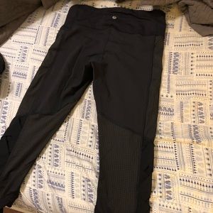 Black lululemon leggings